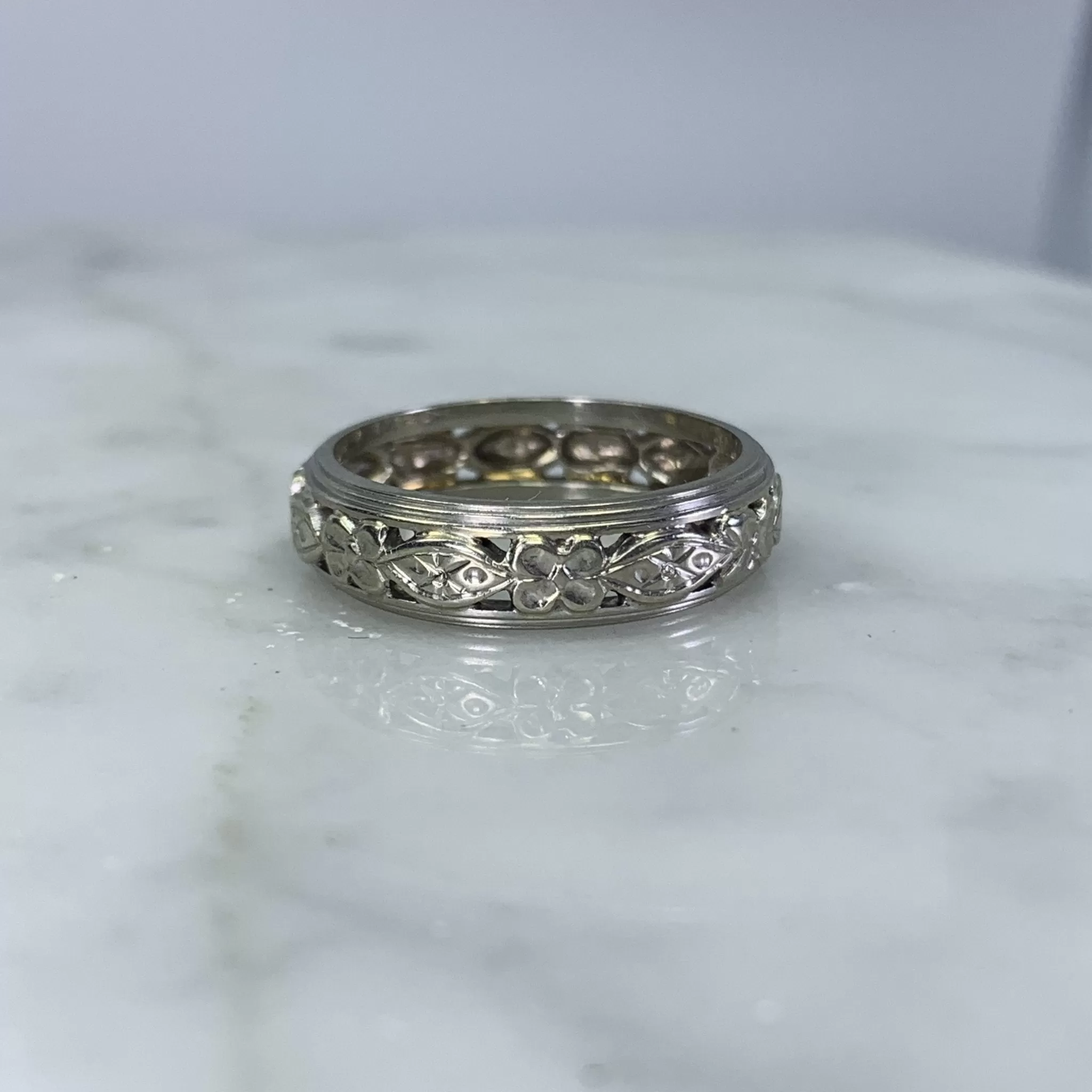 1930s Ornate Wedding Ring in 14k White Gold with a Stunning Floral Design. Perfect Stacking Band.