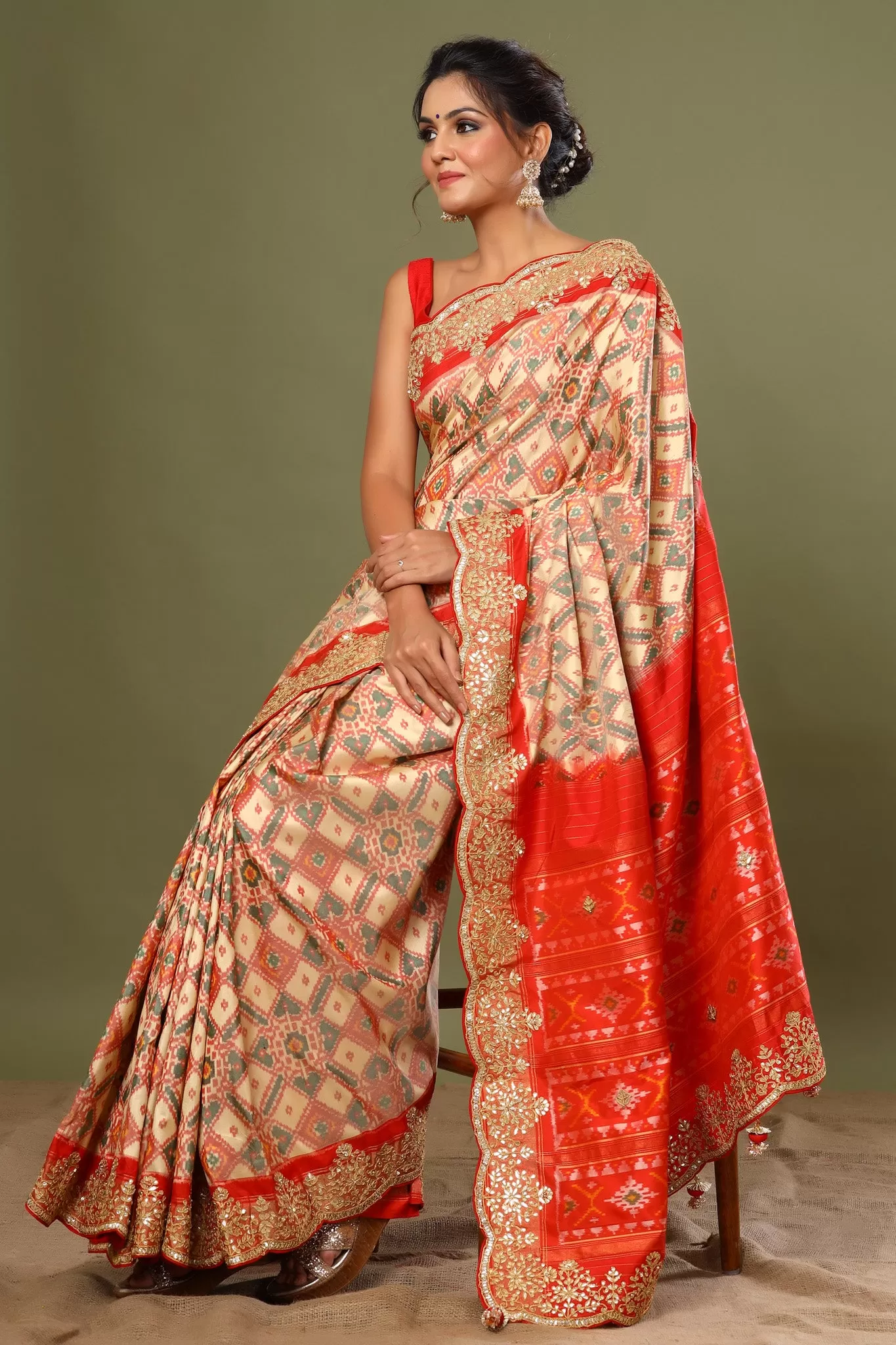 90Z523-RO Cream Patola Silk Sari with Scalloped Border