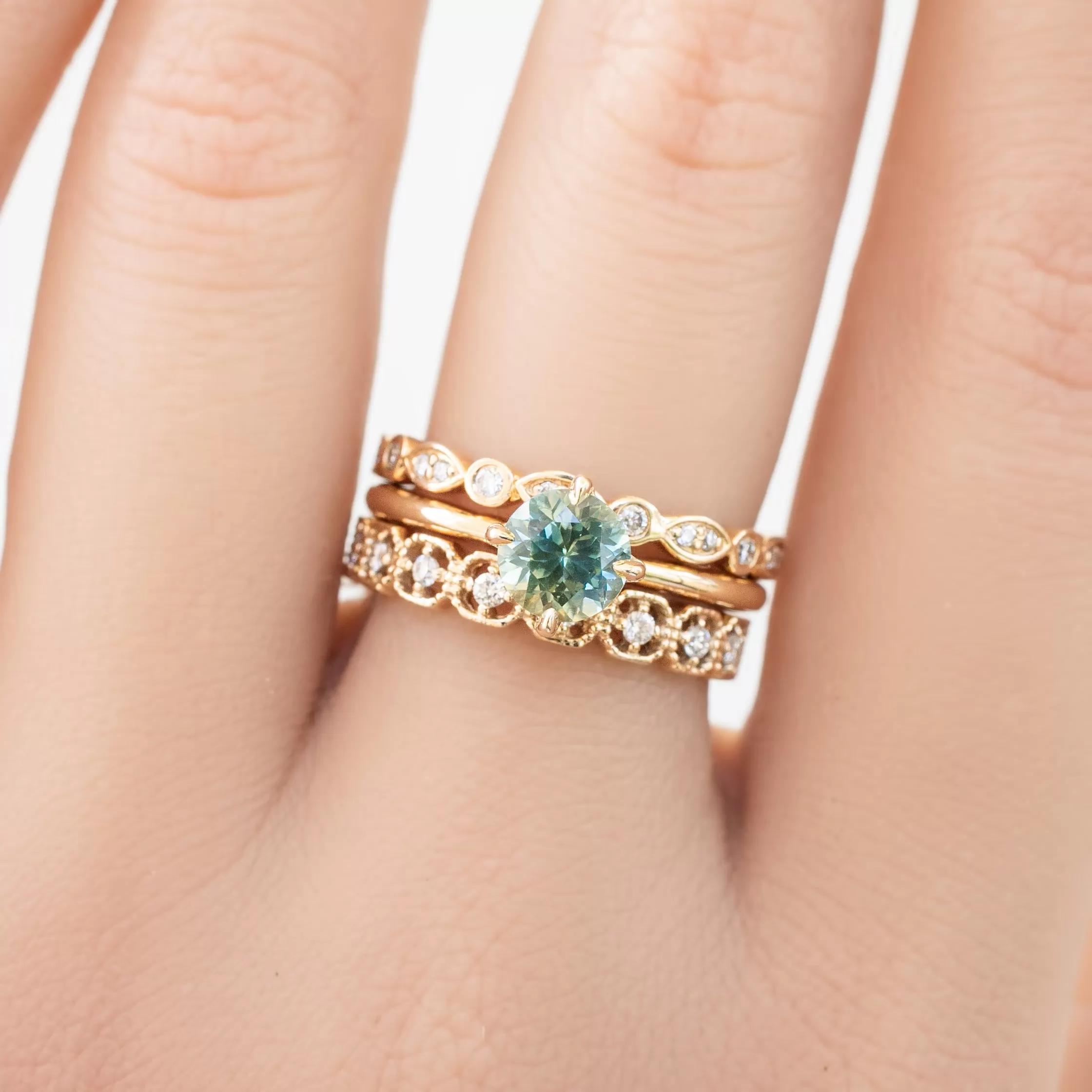 Alice Ring 1.17ct Parti Blue Green Round Montana Sapphire, 14K Yellow Gold (One of a kind)