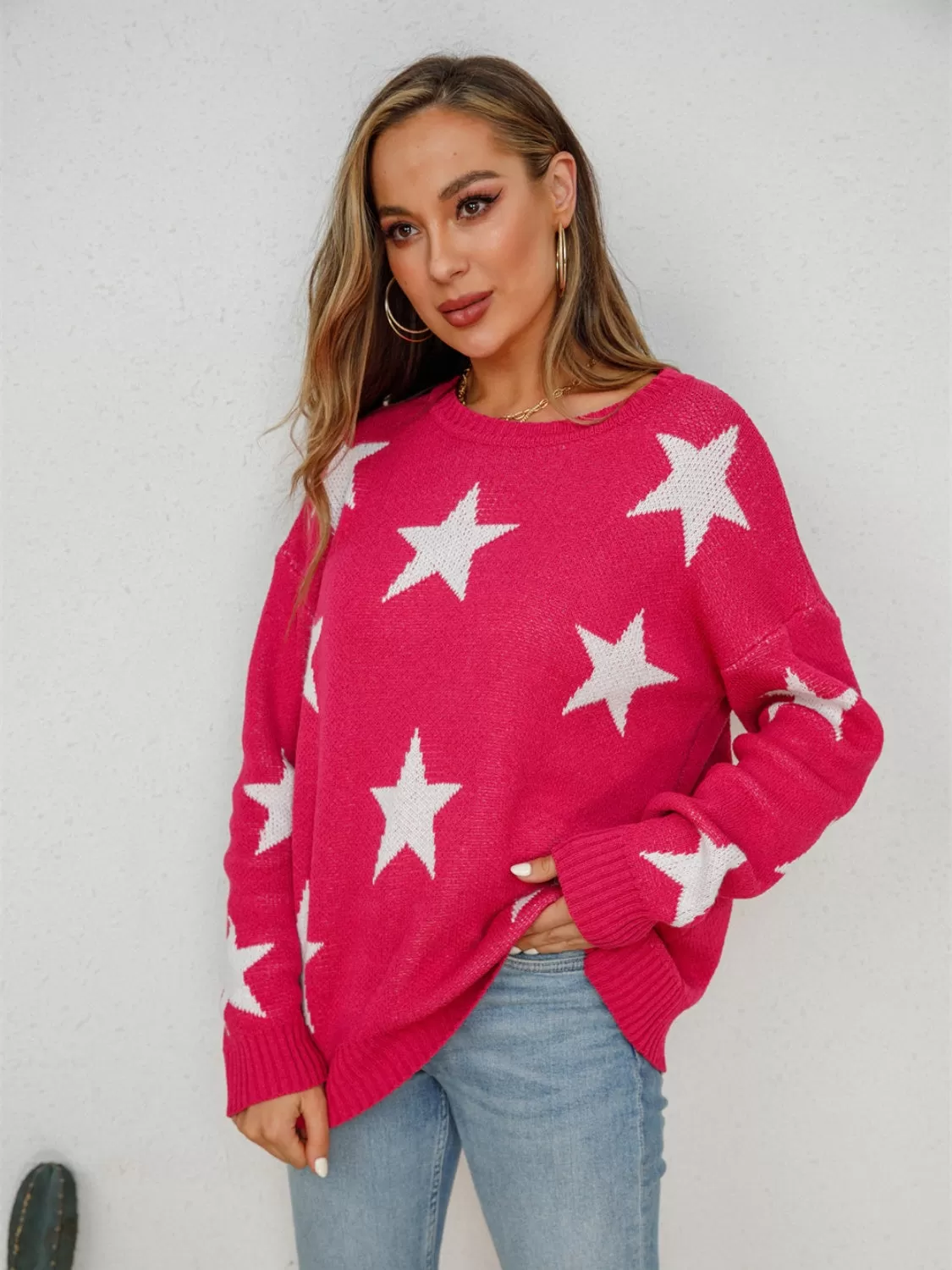 Celebrate America in style this Fourth of July with our Star Round Neck Dropped Shoulder Sweater – perfect for Independence Day festivities and patriotic gatherings