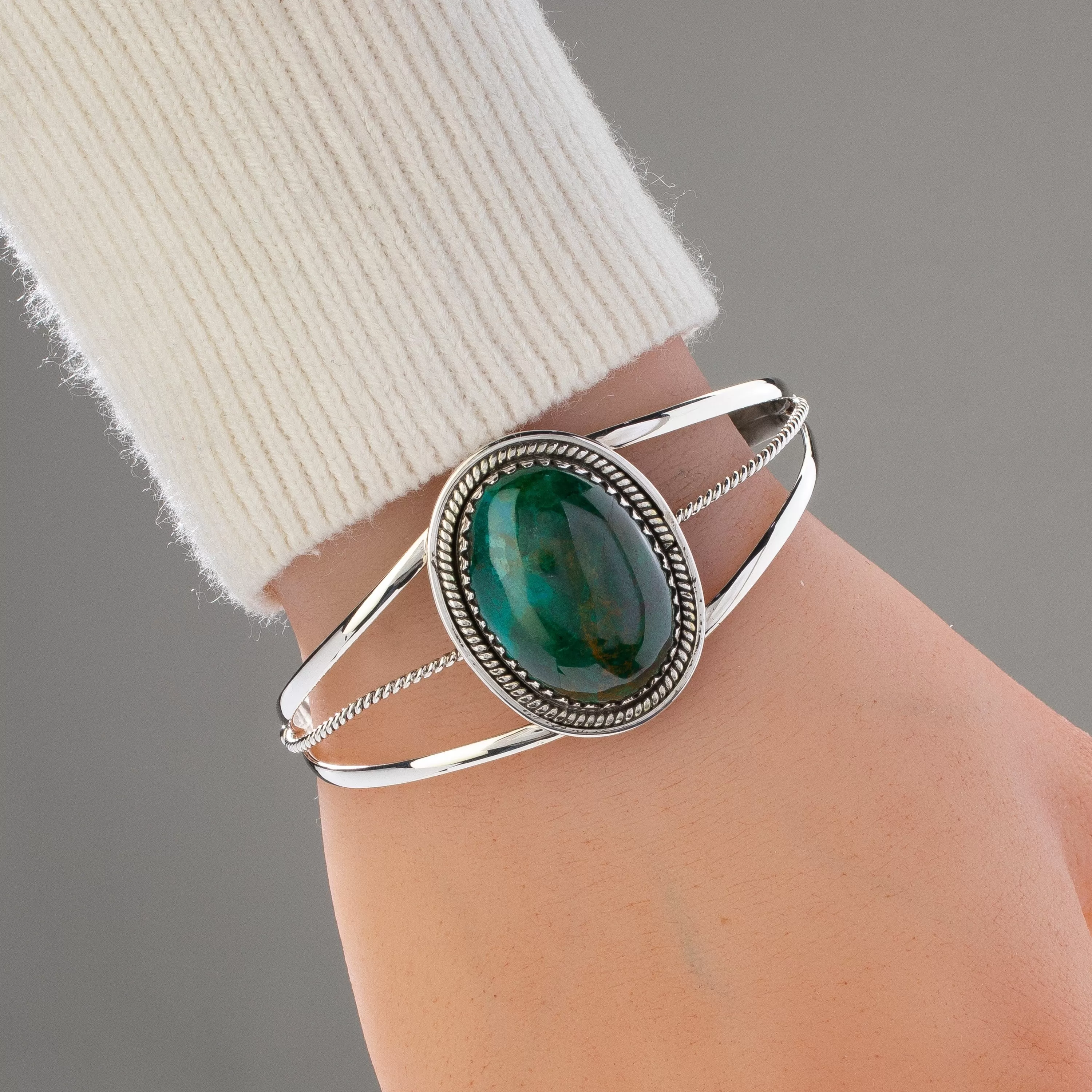 Chrysocolla Cabochon Navajo USA Native American Made 925 Sterling Silver Cuff