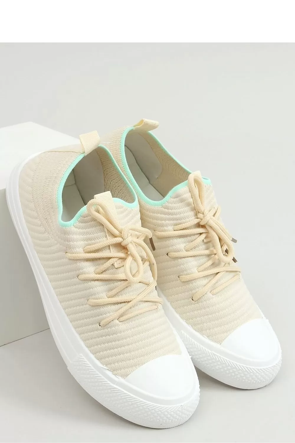 Inello Canvas Sneakers