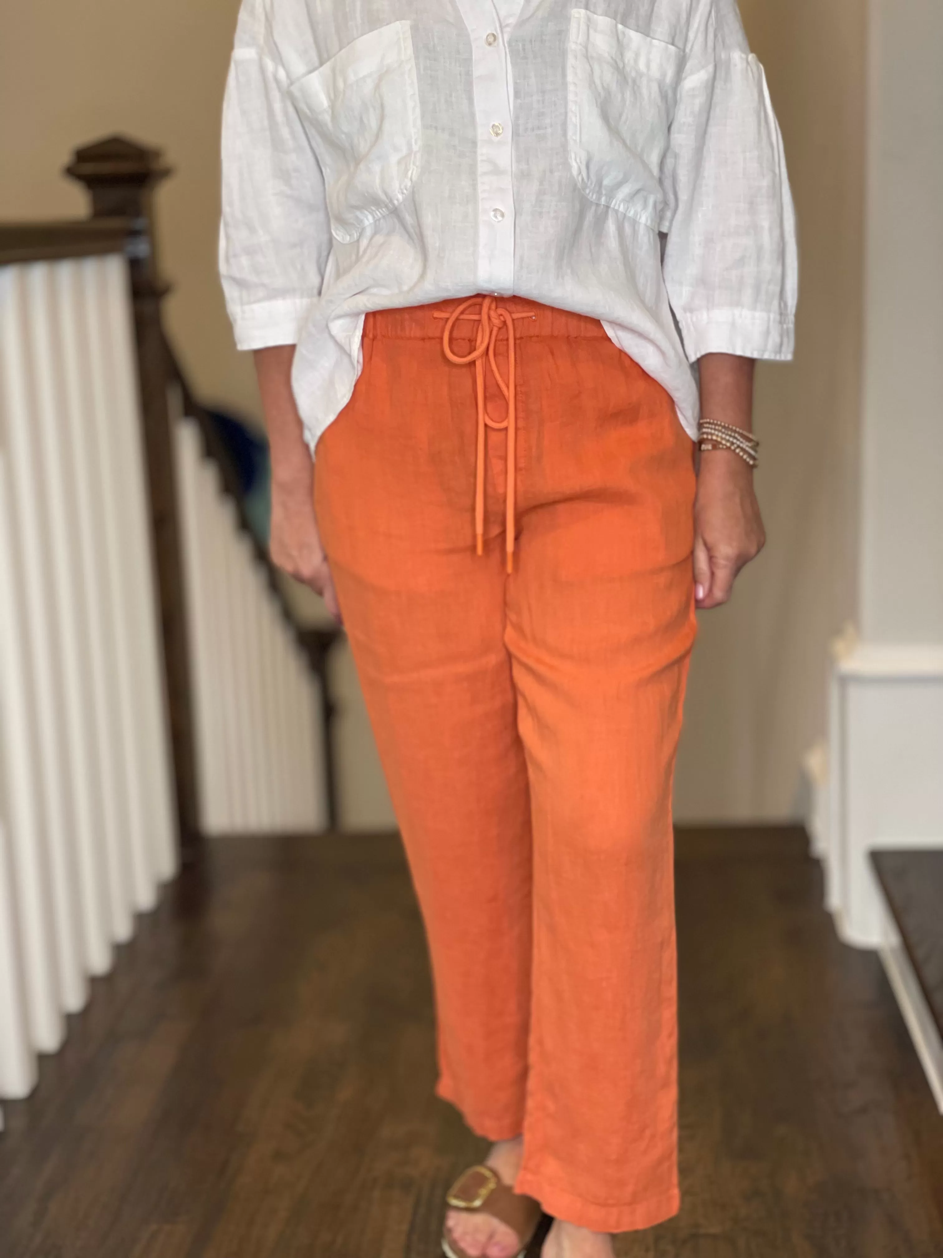 Kut from the Kloth Haisley Drawstring Linen Pant in Terracotta