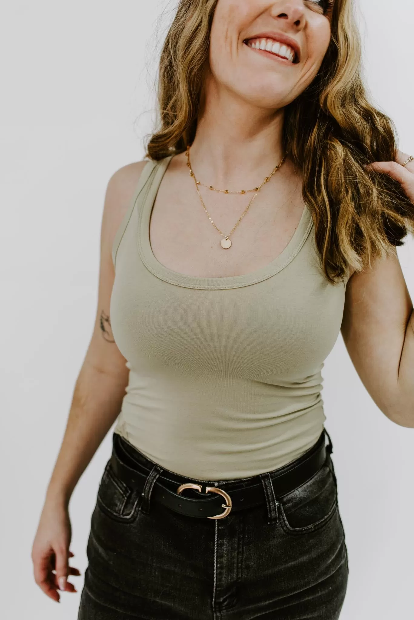 Mara Scoop Neck Basic Tank