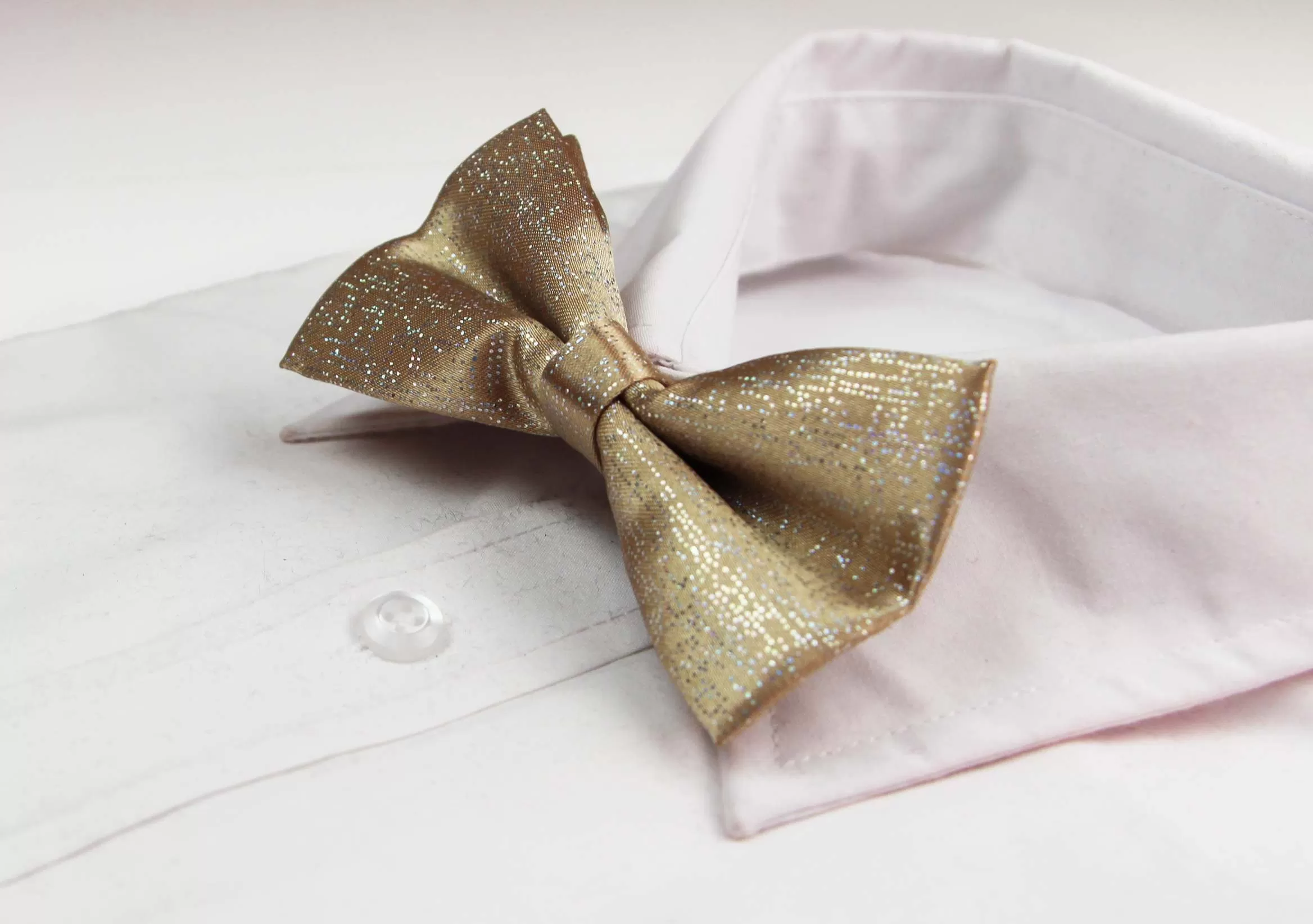 Mens Gold Sparkly Glitter Patterned Bow Tie